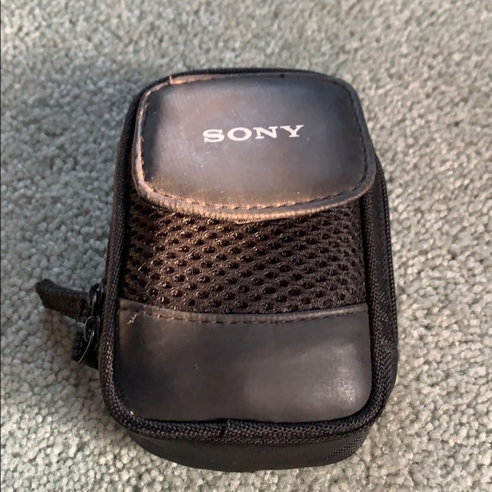 Sony Camera - Picture 5 of 5